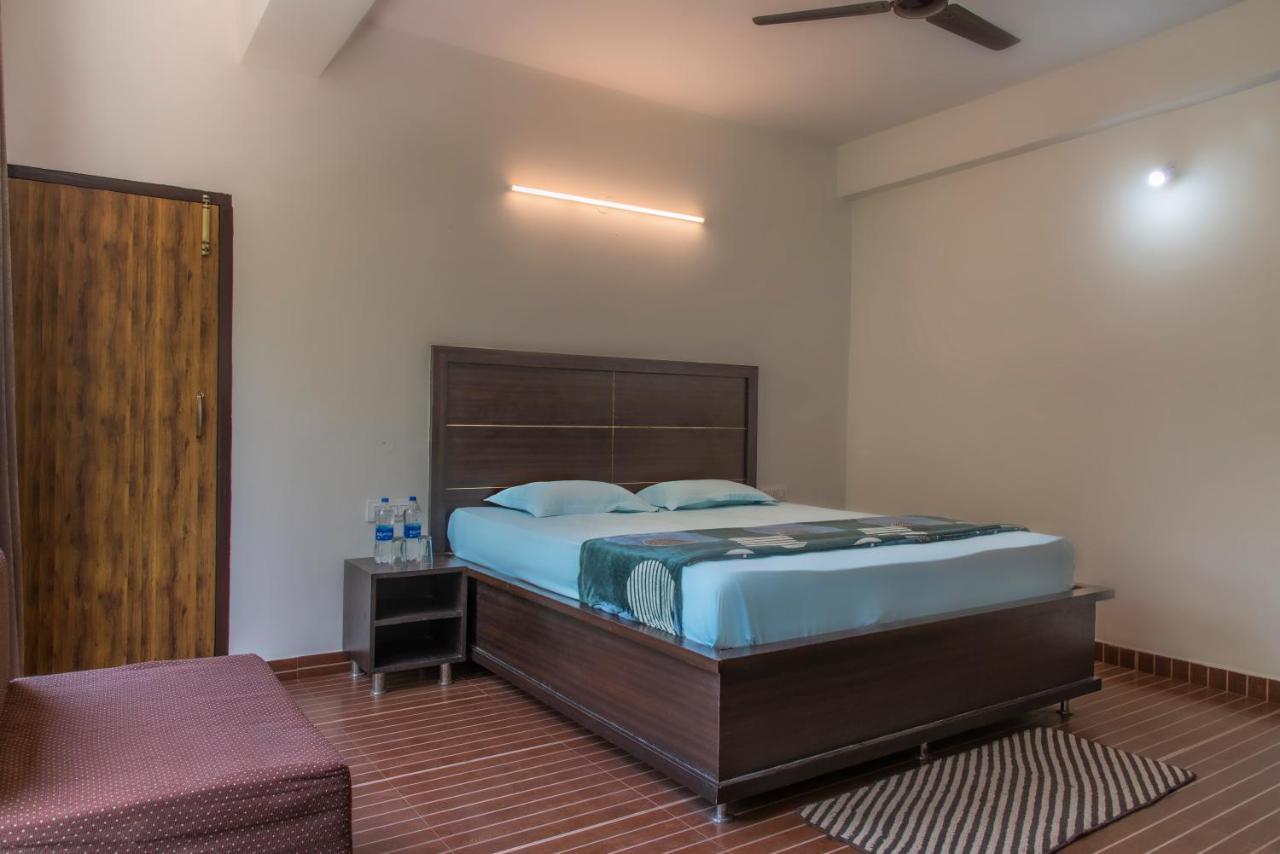 Valley View Apartments Kasauli Kültér fotó