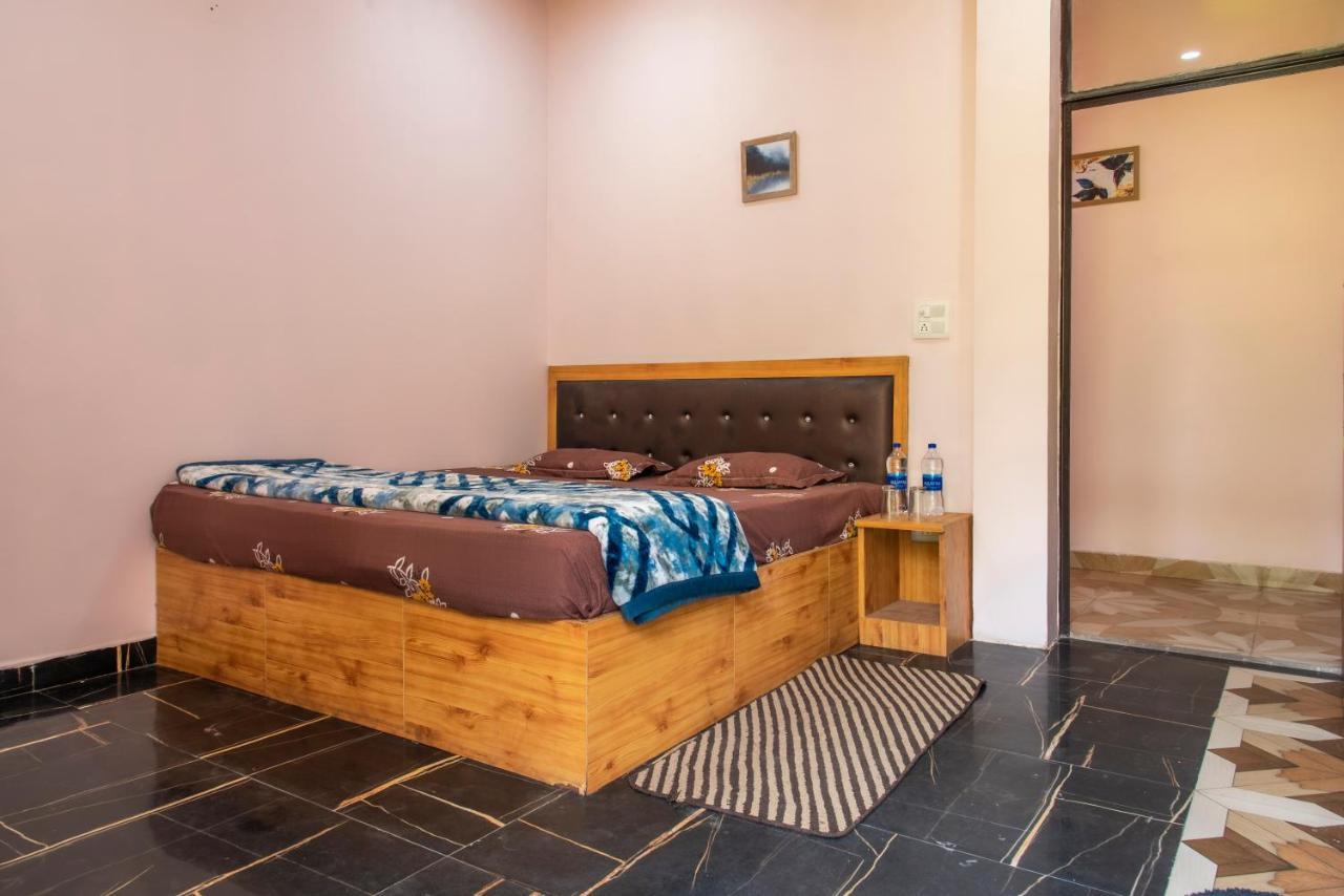Valley View Apartments Kasauli Kültér fotó